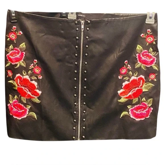 Brats Black Mini Skirt Faux Leather Punk Studed Full Front Zipper Plus Size 2X - Picture 2 of 10